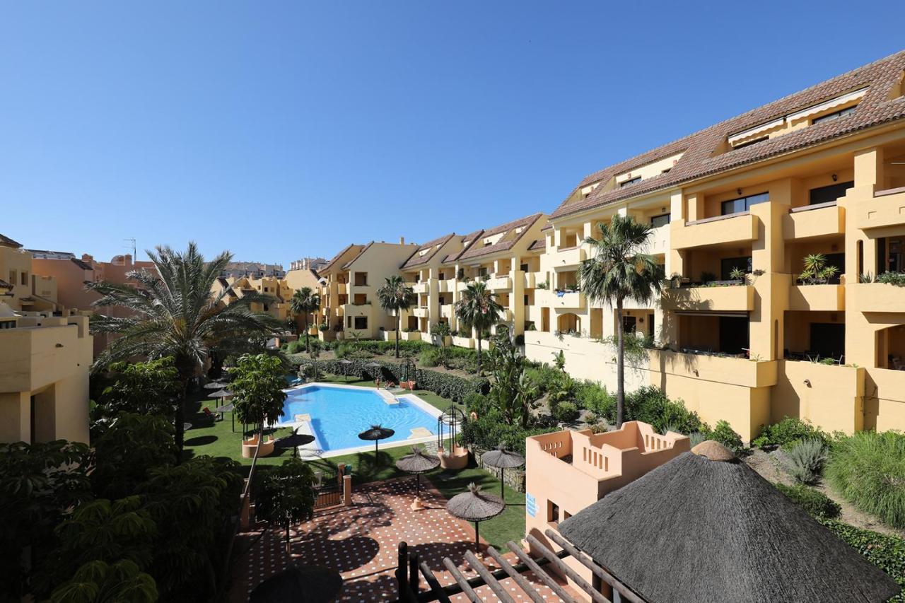 Duquesa Village Apartment - 2 Bed/2 Bath Apartment With Panoramic Sea Views Manilva Esterno foto