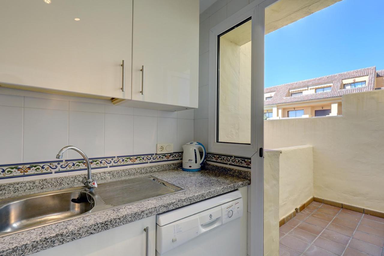Duquesa Village Apartment - 2 Bed/2 Bath Apartment With Panoramic Sea Views Manilva Esterno foto