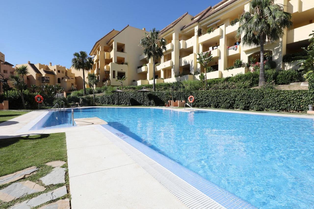 Duquesa Village Apartment - 2 Bed/2 Bath Apartment With Panoramic Sea Views Manilva Esterno foto