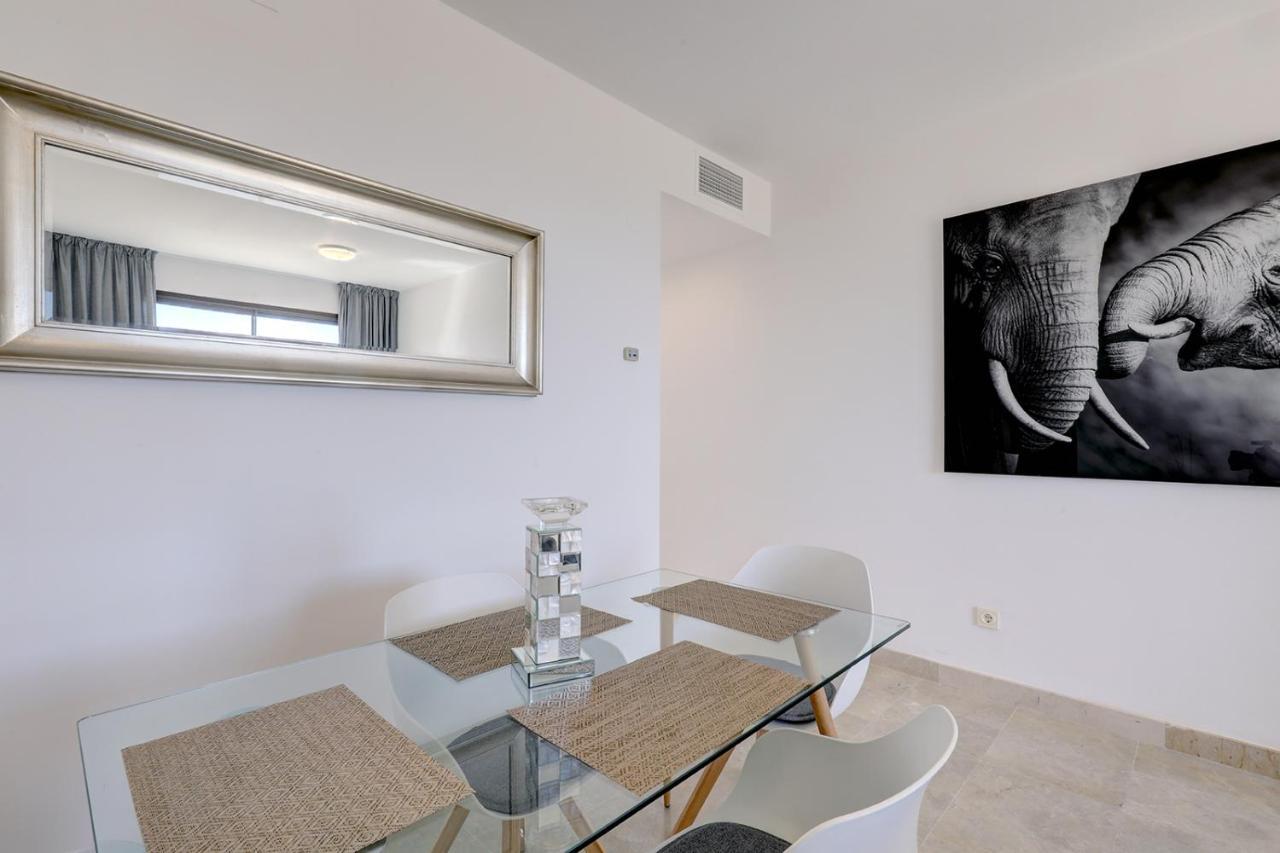 Duquesa Village Apartment - 2 Bed/2 Bath Apartment With Panoramic Sea Views Manilva Esterno foto