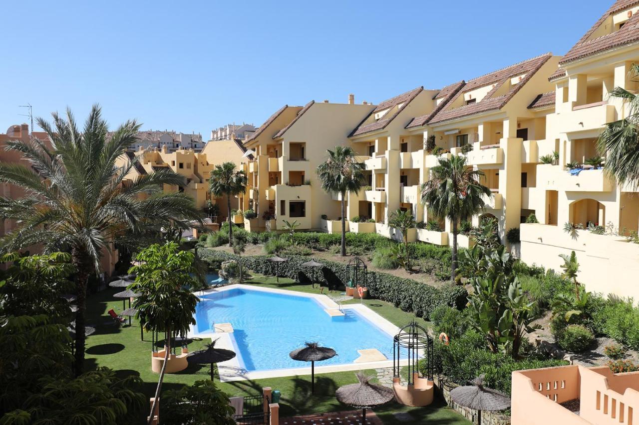 Duquesa Village Apartment - 2 Bed/2 Bath Apartment With Panoramic Sea Views Manilva Esterno foto