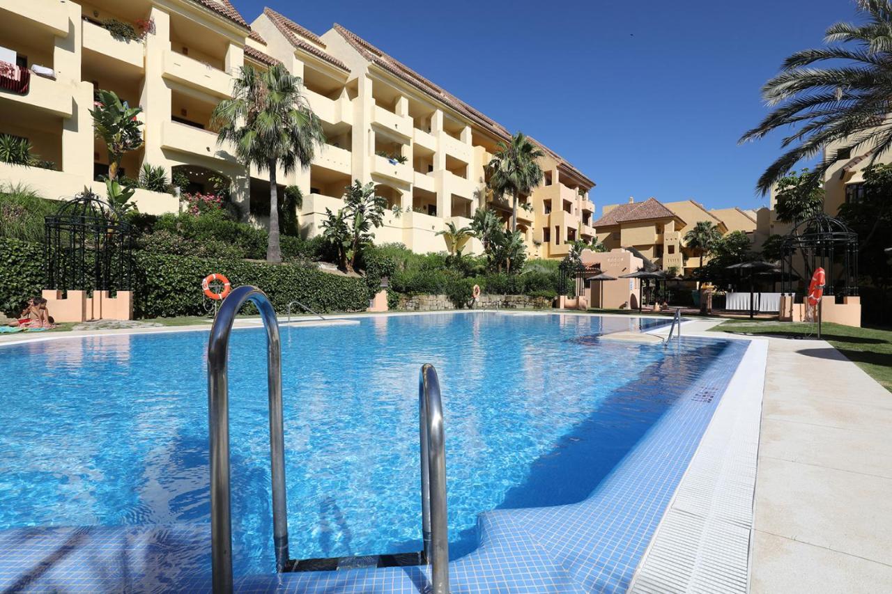 Duquesa Village Apartment - 2 Bed/2 Bath Apartment With Panoramic Sea Views Manilva Esterno foto