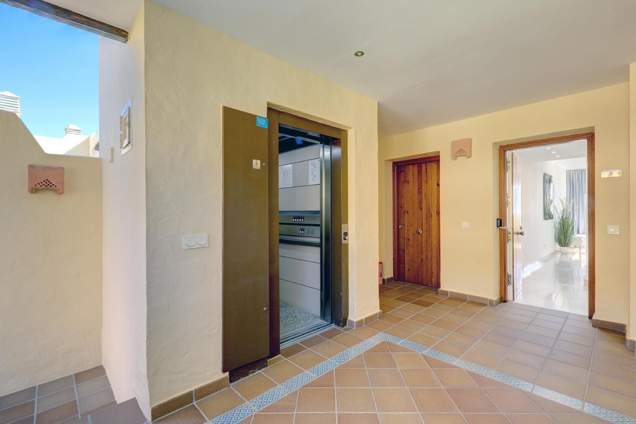 Duquesa Village Apartment - 2 Bed/2 Bath Apartment With Panoramic Sea Views Manilva Esterno foto